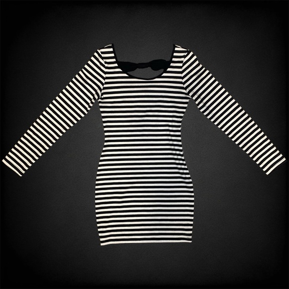 Sirens Striped Long Sleeve Bodycon Mini Dress - Picture 2 of 8